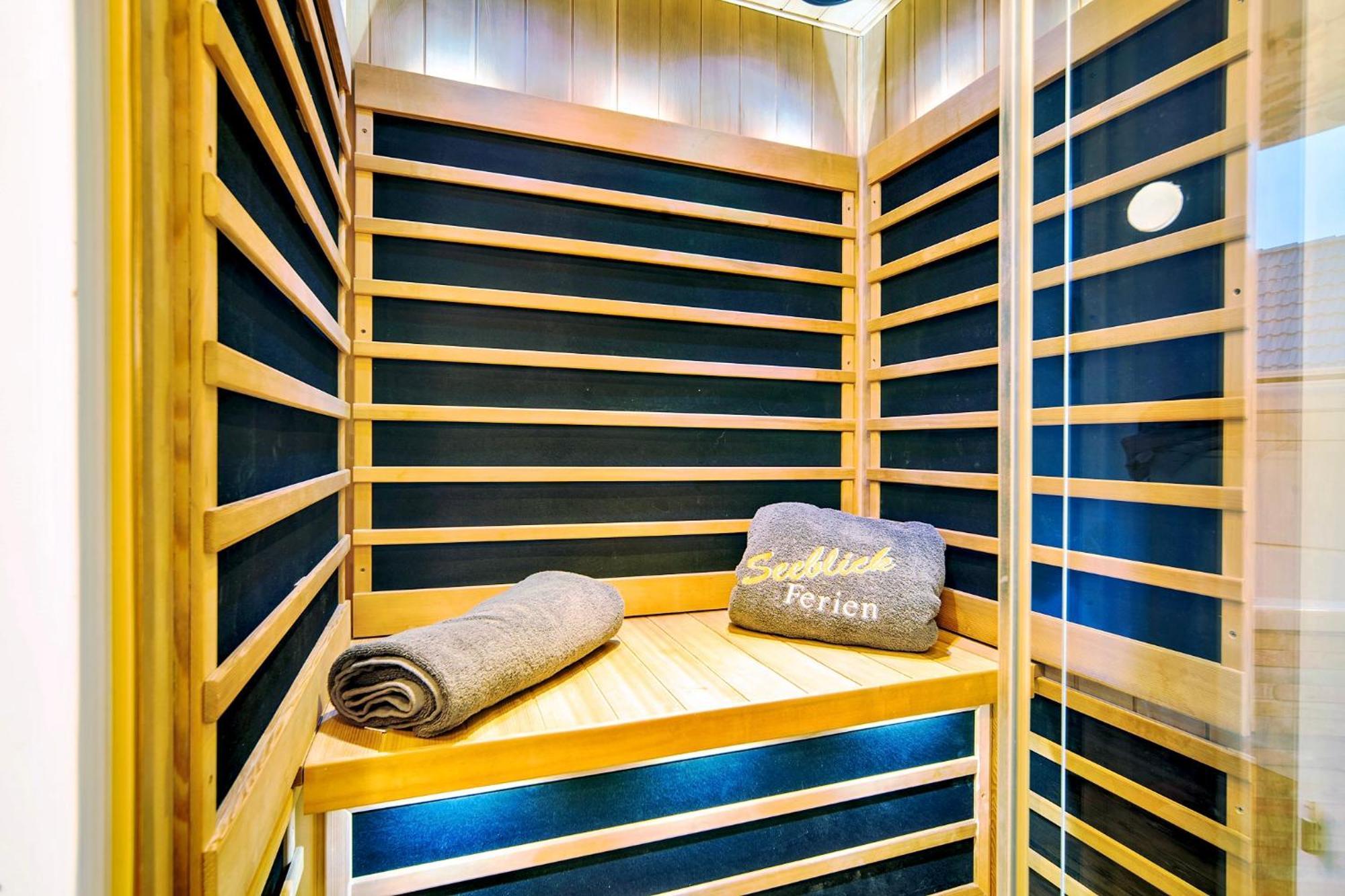 Ferienhaus Lieblingsplatz By Seeblick Ferien Oro, Direkte Wasserlage,Sauna,Kamin Olpenitz Bagian luar foto